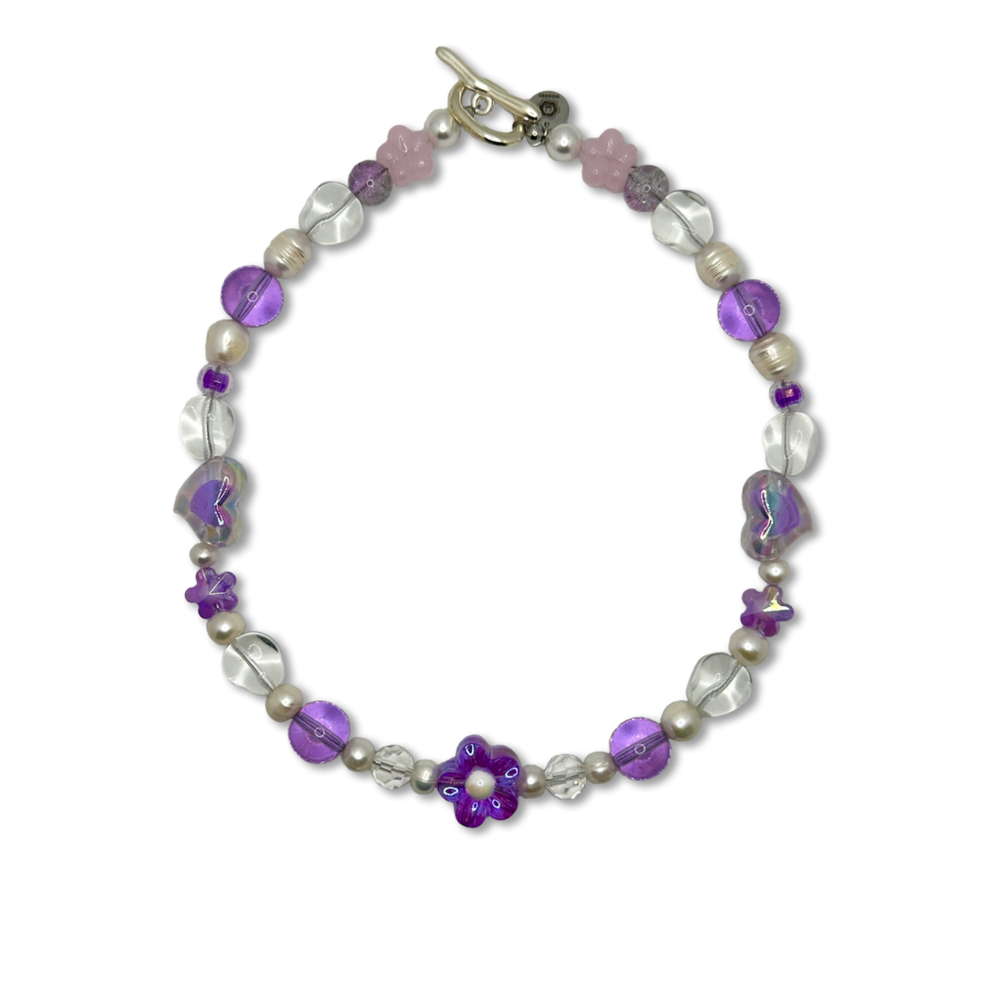 The Wisteria Lane handmade pearl necklace. Fashion accessory, trendy beaded necklace.